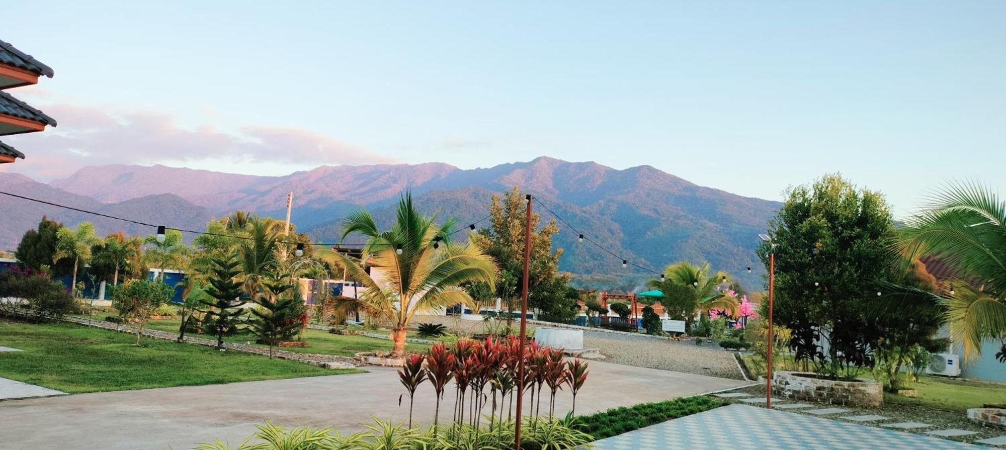 Poonsap Homestay Nan Buitenkant foto
